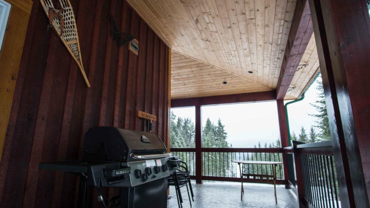 Cedar House Restaurant & Chalets Golden Eksteriør bilde