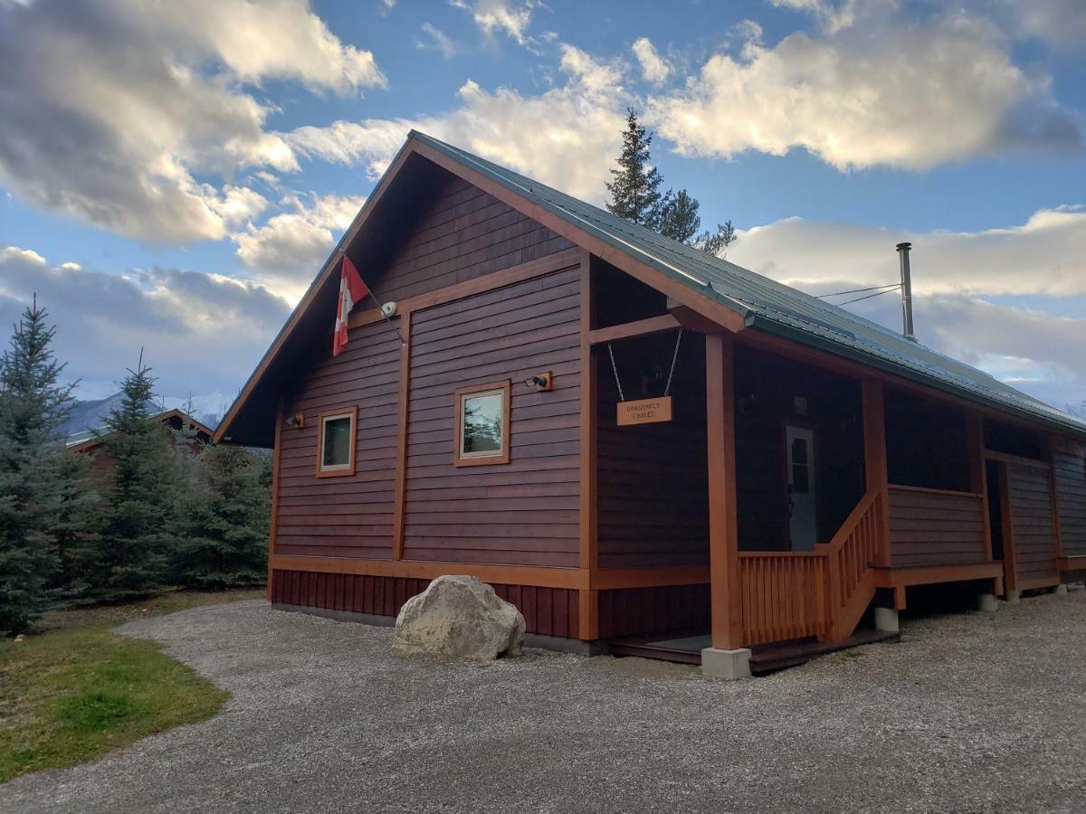 Cedar House Restaurant & Chalets Golden Eksteriør bilde